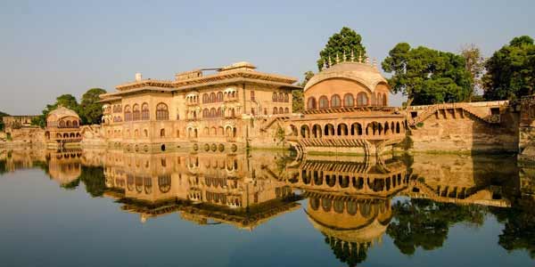 Golden Triangle with Bharatpur Tour